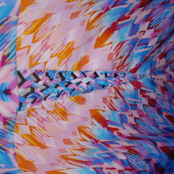 BATHING SUIT- one piece - Picture 4 of 9